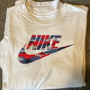 Nike Tshirt mens